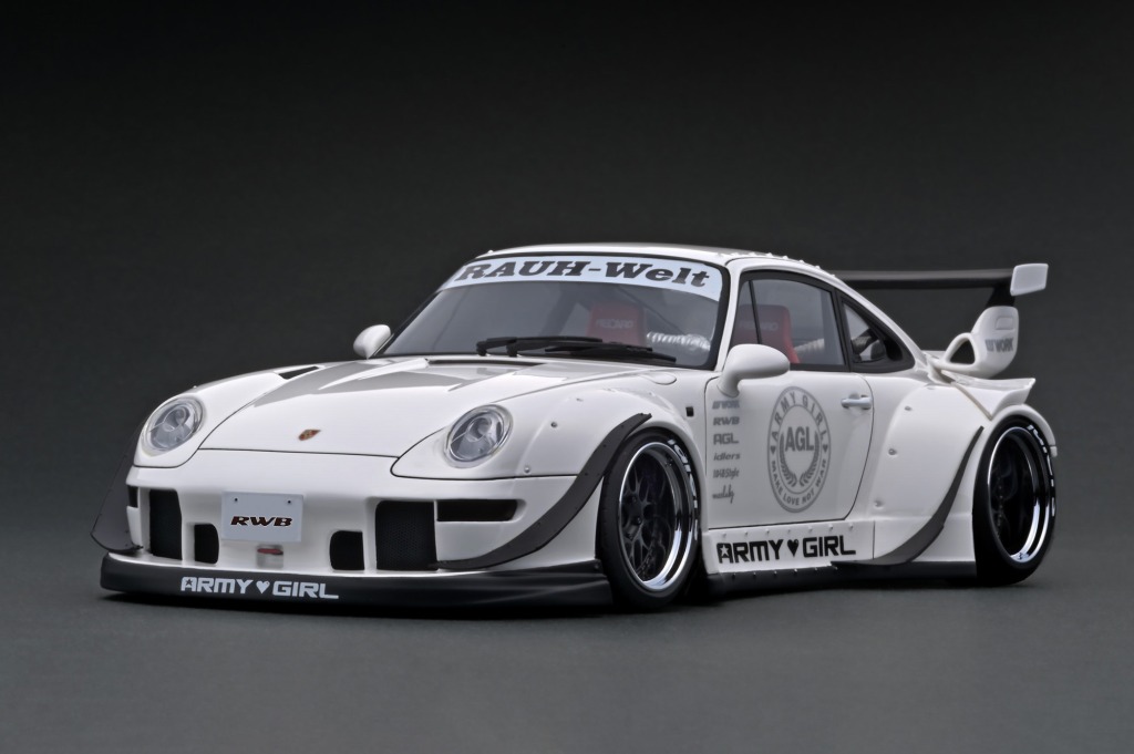 発売間近！新製品ピックアップ「1/18 スケール RWB 993」各種