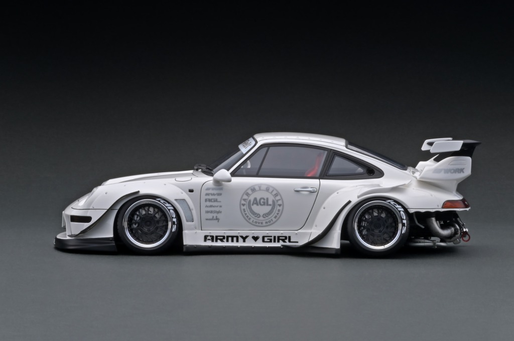 発売間近！新製品ピックアップ「1/18 スケール RWB 993」各種