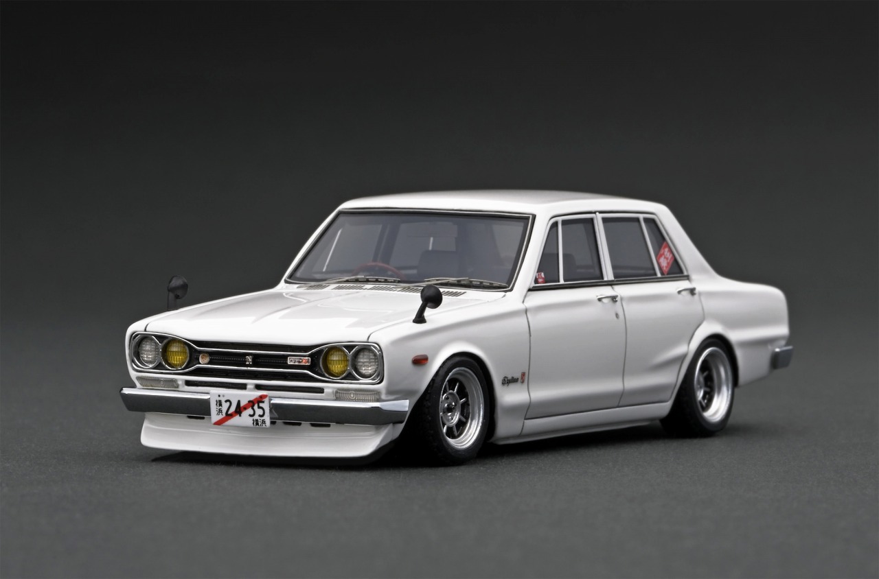 イグニッションモデル 1/18 ニッサン スカイライン GT-R ハコスカ ①-