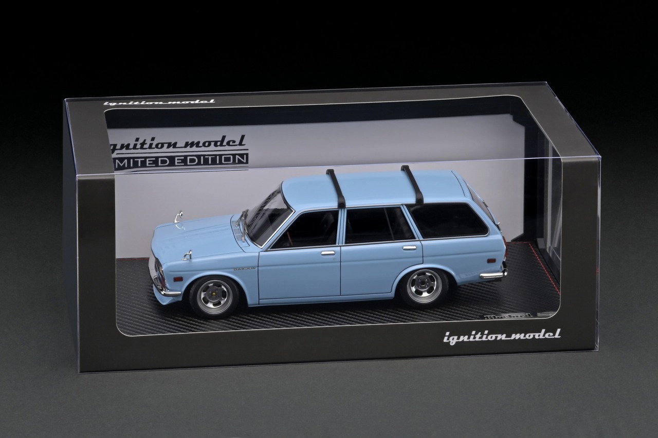 告知：1/18 WEB限定「ダットサン 510ワゴン サーフボード付」11