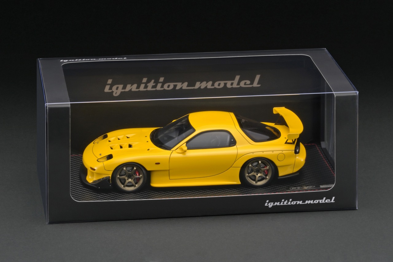 アンフィニRX-7FD 1/18スケール ignition model ○ 1/18 マツダ 〓 アンフィニ RX-7 ( FD3S ) RE