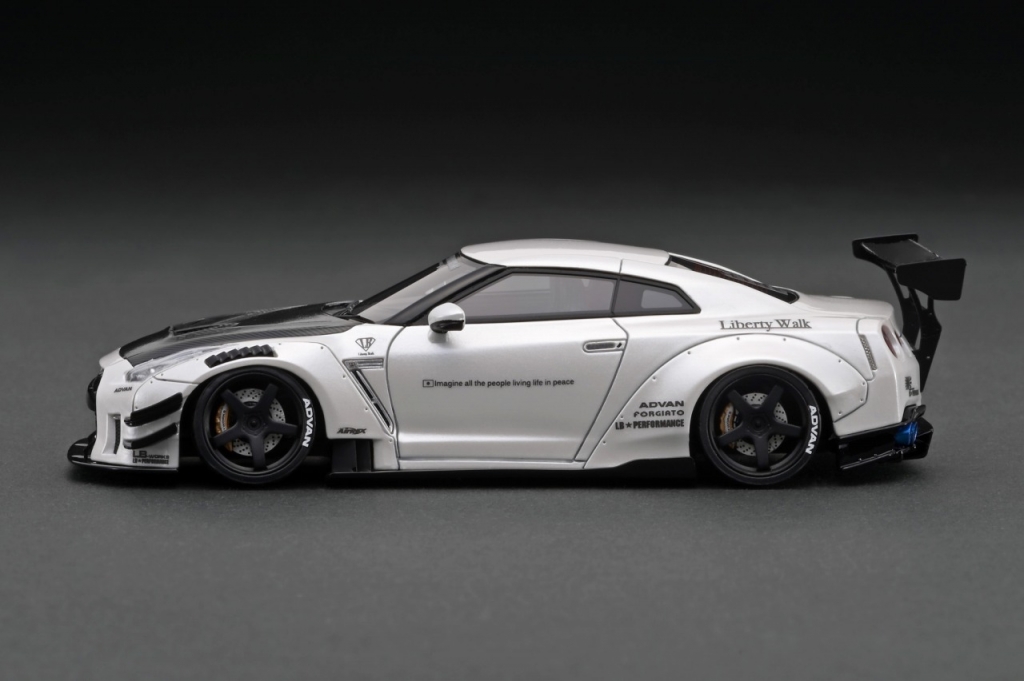 オートサロン　２０２２　イグニッションモデル　３５GTR Amazon.co.jp: オートサロン 2022 イグニッションモデル 35GTR