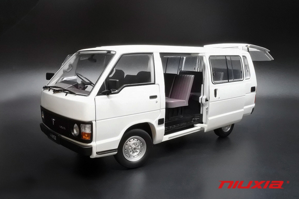 激安通販の トヨタハイエース 1 18 TOYOTA H50 White biomagnasa.com