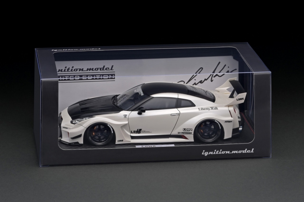 明日、8/22(月) 21時半~受注スタート：1/18 LB-Silhouette WORKS 35GT