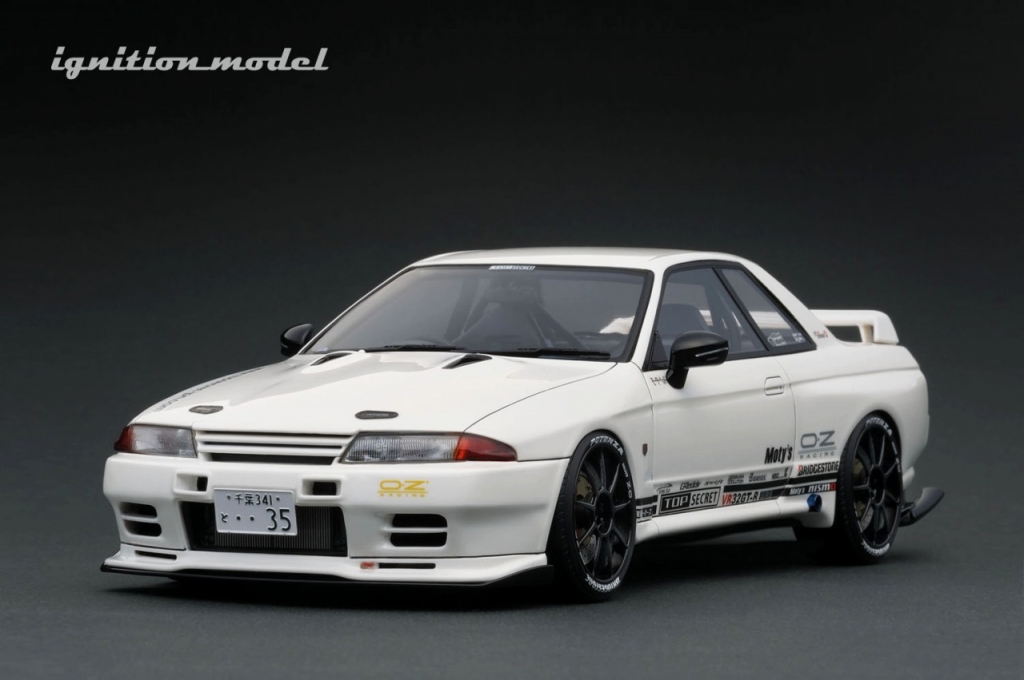 予告:1/18フィギュア付 WEB限定モデル「TOP SECRET GT300 予告:1/18フィギュア付 WEB限定モデル「TOP SECRET GT300