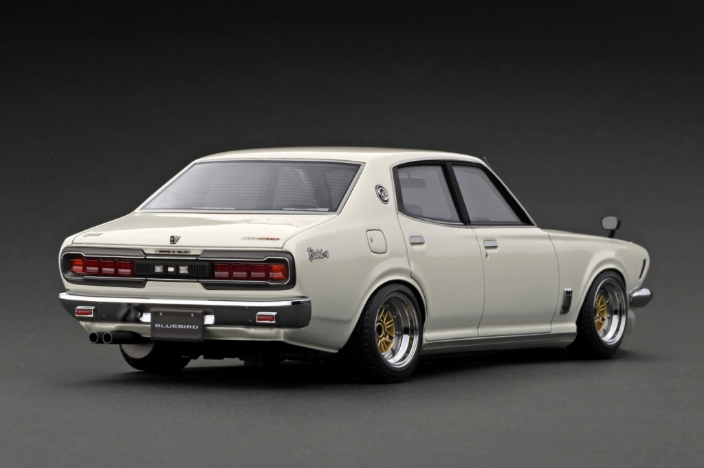 旧車ファン必見! 1/18スケール「サメブル 4ドア」リリース間近 旧車ファン必見! 1/18スケール「サメブル 4ドア」リリース間近