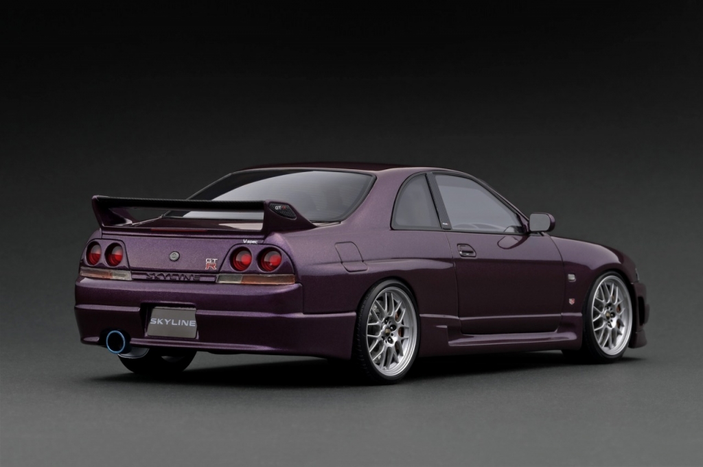 R33 スカイライン GT-R BCNR33 純正ホイール 17インチ 9j +30 4 R33 スカイライン GT-R BCNR33 純正ホイール 17インチ 9j +30 4