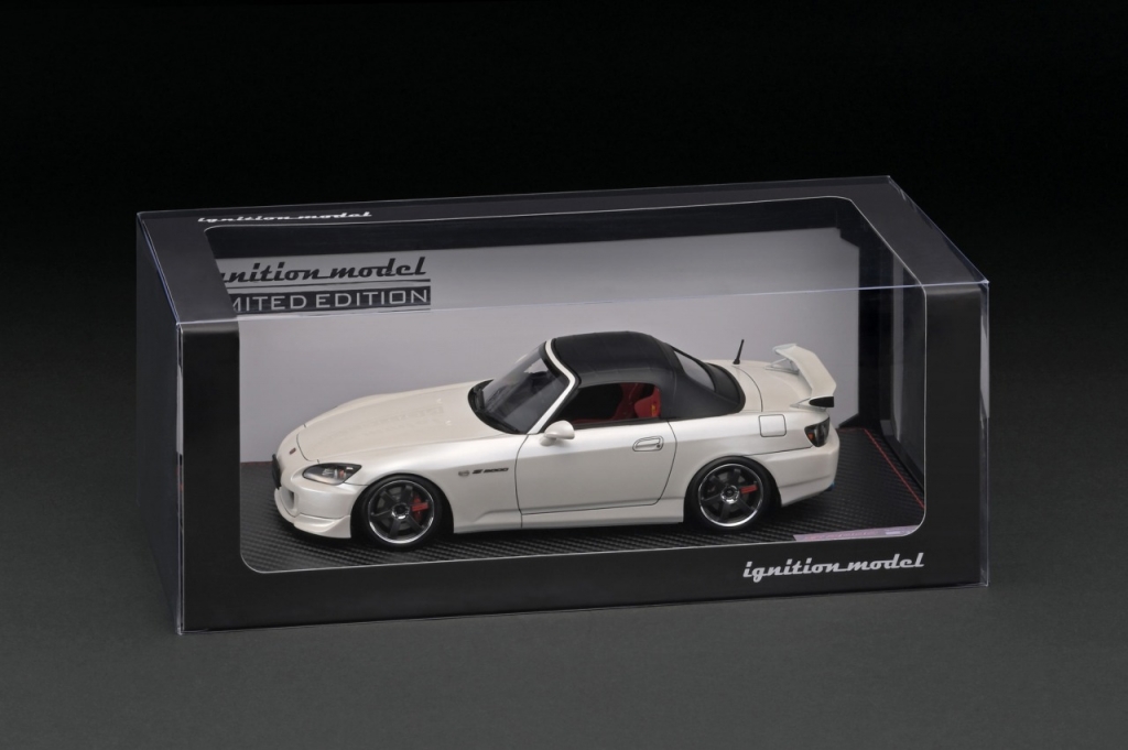 明日、1/18エンジン付 WEB限定モデル「Honda S2000 (AP2)」受注 明日、1/18エンジン付 WEB限定モデル「Honda S2000 (AP2)」受注
