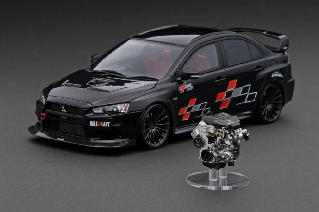 明日、1/18エンジン付 WEB限定モデル「Lancer Evolution X (CZ4A