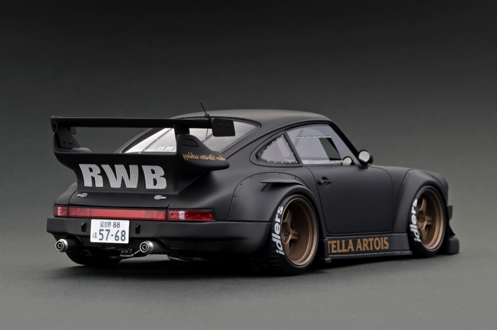 イグニションRWB930 シルバーミニカー 1/18