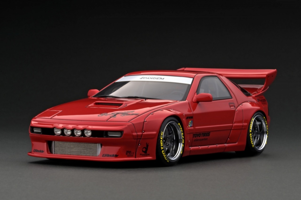 1/18スケール「PANDEM RX-7 (FC3S)」に仕様違いのバリエーション