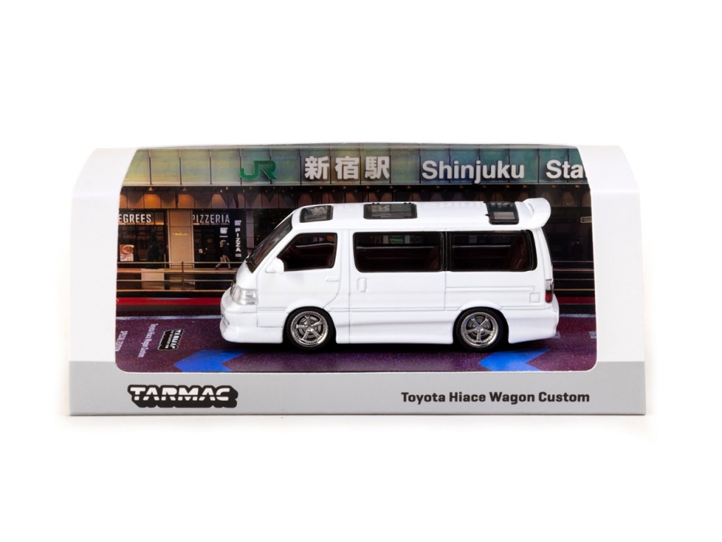 イクソ ターマックトヨタハイエース 1/43 ミニカー 2台セット イクソ ターマックトヨタハイエース 1/43 ミニカー 2台セット