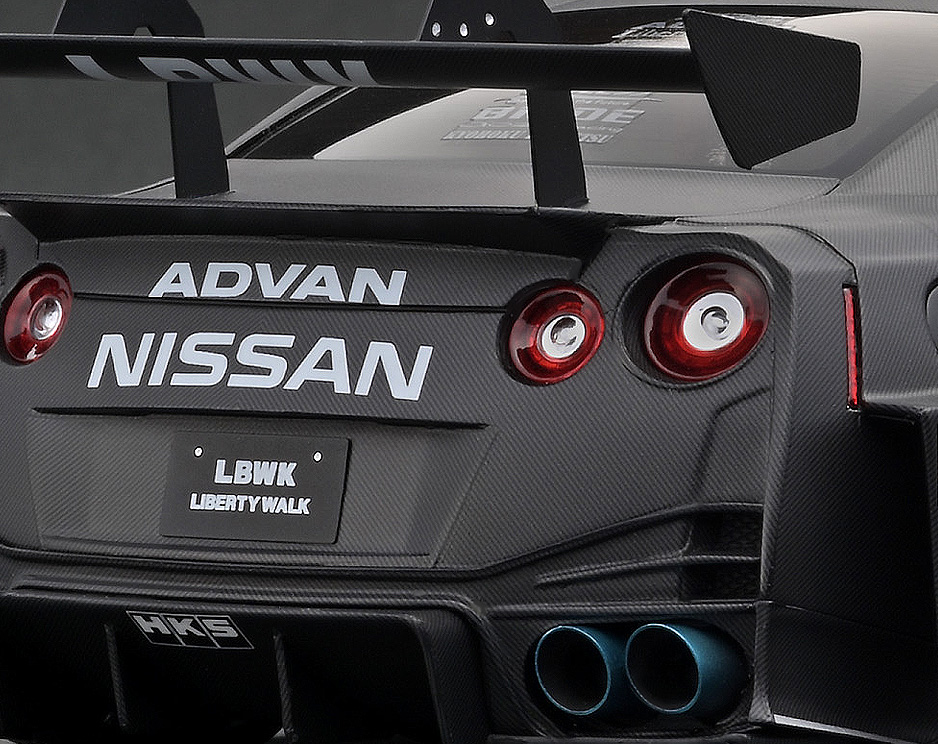 明日スタート！ 1/18 WEB限定 フルカーボン「LBWK Silhouette WORKS