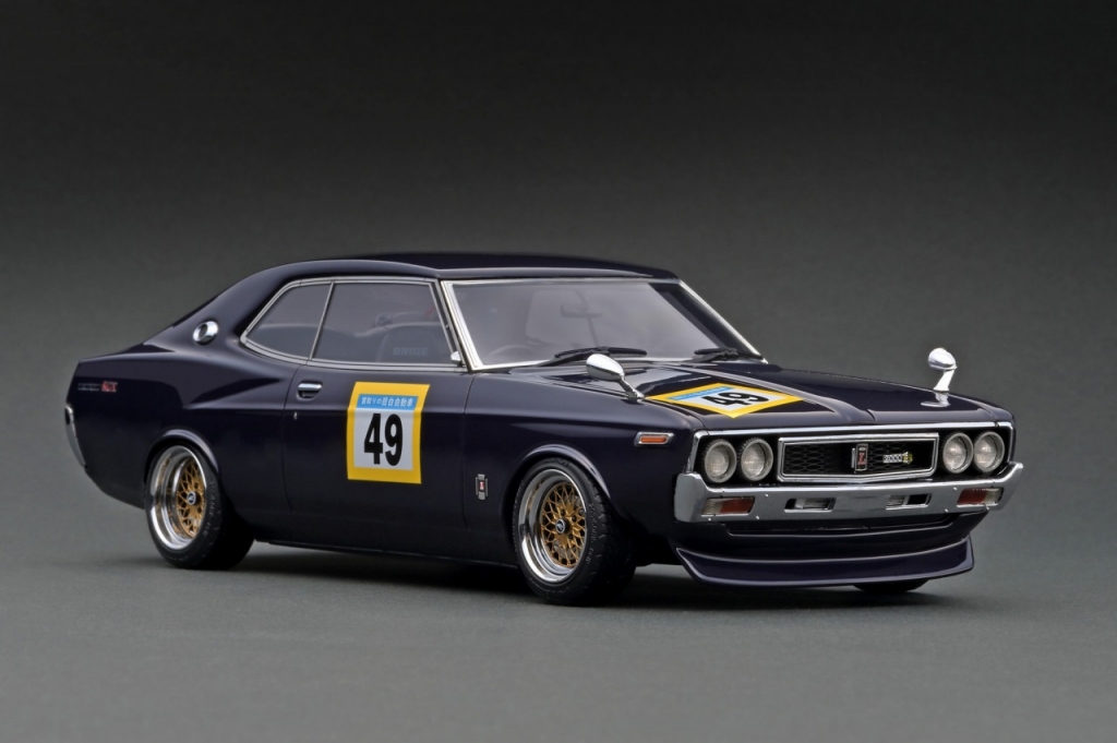 ignition model (イグニッションモデル) 1/18スケールミニカー