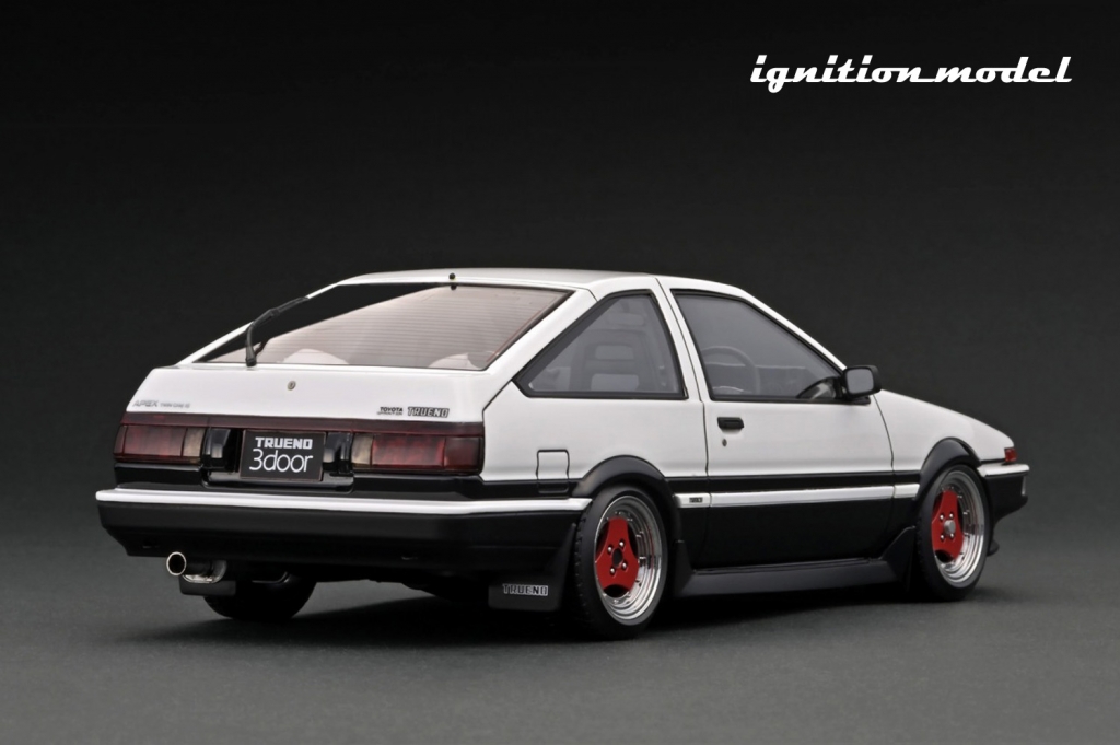 ご予約受付中！イントラ＆A3Aホイール装着の「トレノ3ドア(AE86)」にご