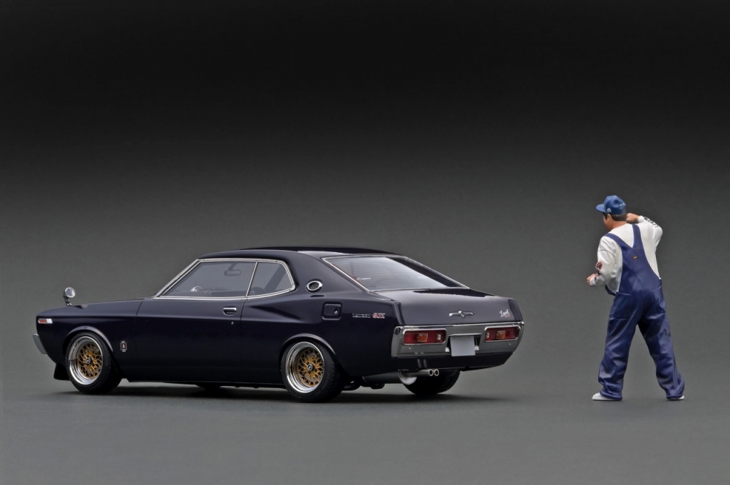 1/18スケール「佐田氏フィギュア付ローレル サーキットver