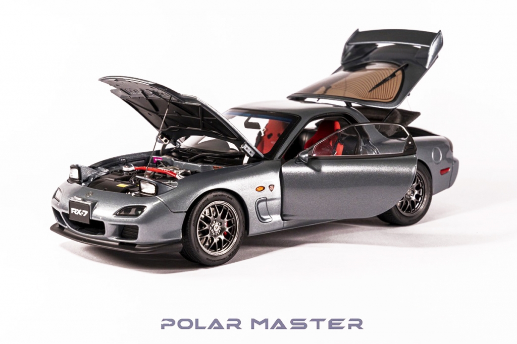 1/18フル開閉ダイキャストモデル「POLER MASTER MODELS」から新