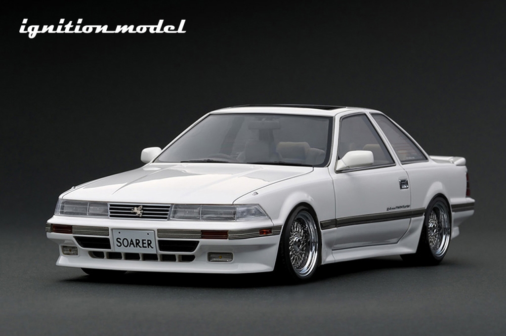 1/18スケール「スカイライン ジャパン GT-ES（C211）後期型