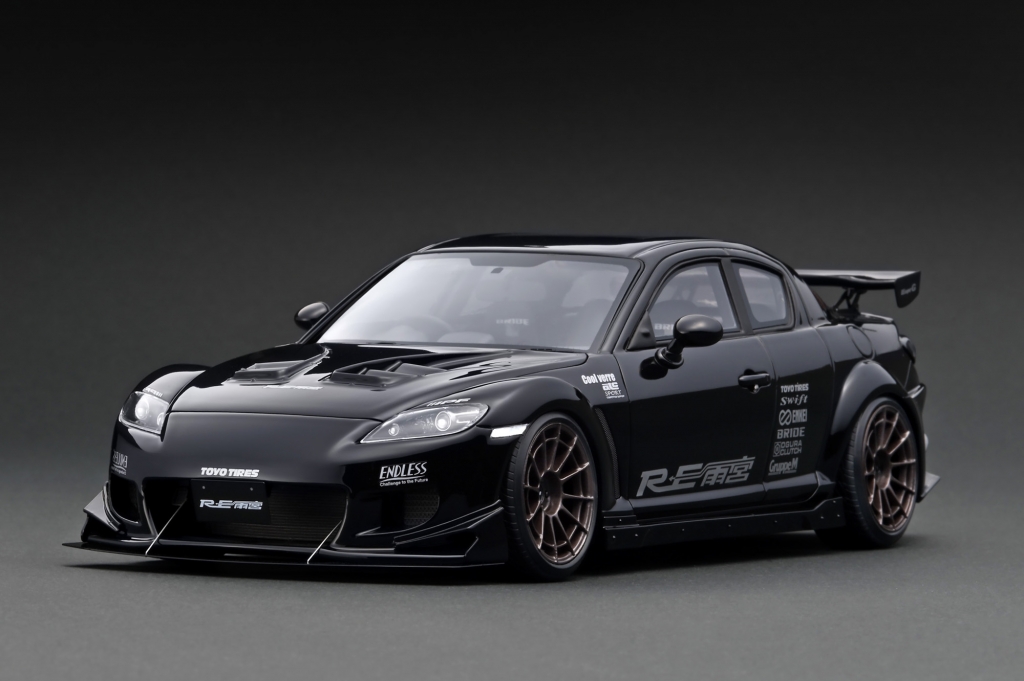 1／18 MAZDA ＲＸー8 パトカー 1／18 MAZDA RXー8 パトカー Amazon.co.jp: オートアート