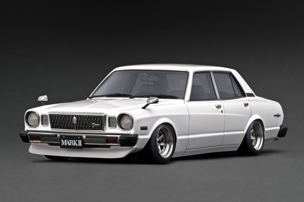 1/24 トヨタマークIIグランデ（カスタム品） ザ・モデルカー アオシマ プラモデル 1/24 No.90 トヨタ JZX90