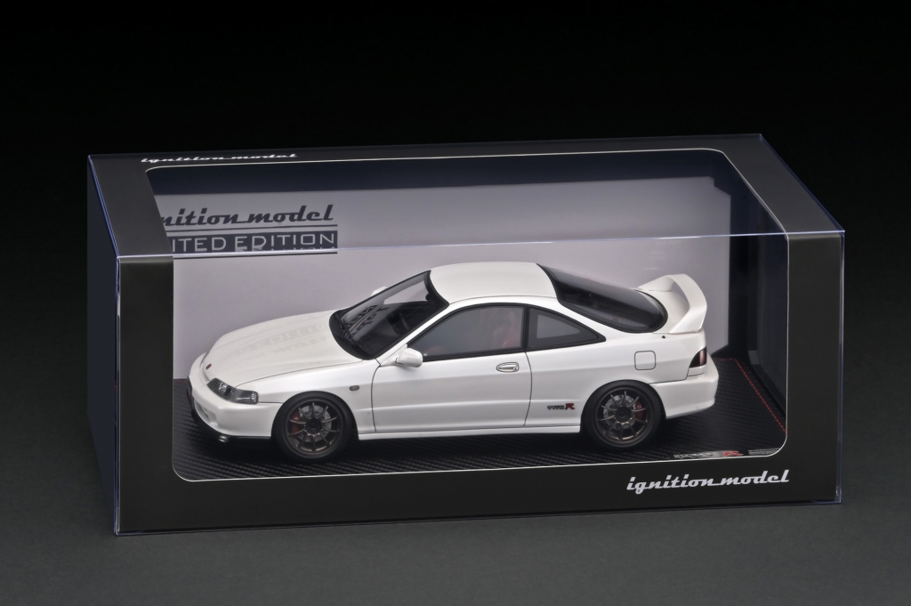 明日！！1/18スケール エンジン付 WEB限定「インテグラ(DC2) タイプR」受注スタート！ | ignition model