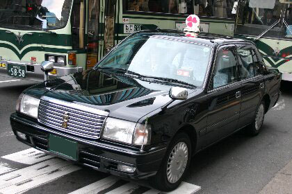 ラブクローバータクシーも見ぃつけたっ 京都ぐるめ ういちゃ