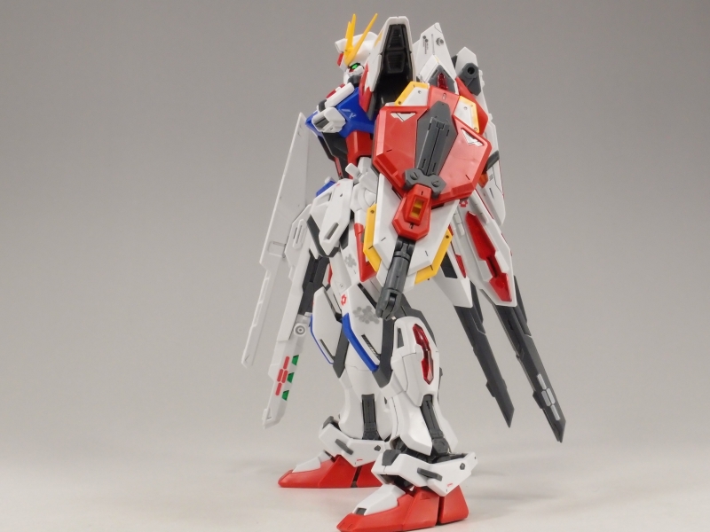 MG 1/100 スタービルドストライクガンダム(MG 1/100 ユニバース MG 1/100 スタービルドストライクガンダム(MG 1/100 ユニバース