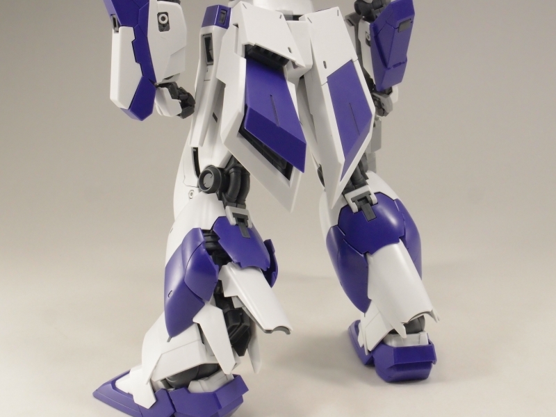 MG 1/100 RX-93-v2 Hi-vガンダム Ver.Ka (機動戦士ガンダム 逆襲