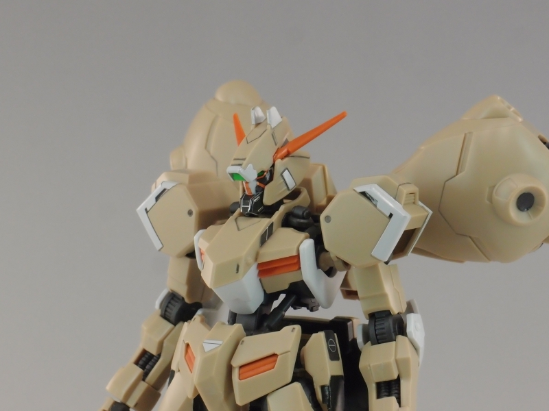 HG 機動戦士ガンダム 鉄血のオルフェンズ ガンダムグシオンリベイク 1/144スケール 色分け済みプラモデル