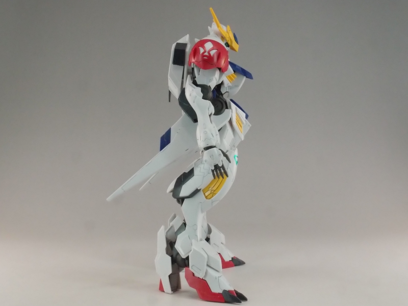 1/100 フルメカニクス ガンダム バルバトス ルプス 鉄血のオルフェンズ Amazon | 1/100 フルメカニクス 機動戦士ガンダム 鉄血の