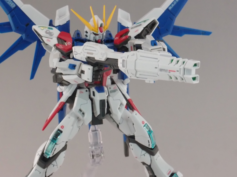 RG 1/144 GAT-X105B/FP ビルドストライクガンダム