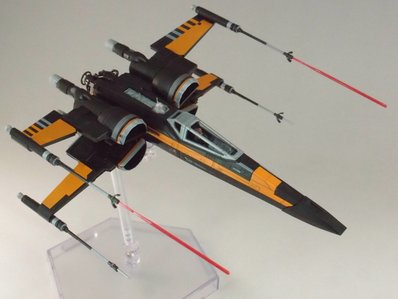 STAR WARS 1/72 ブーステッド・Xウイング・ファイター ポー専用機