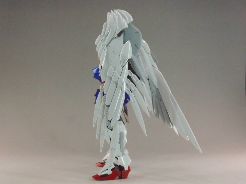ハイレゾリューションモデル 1/100 XXXG-00W0 ウイングガンダム ハイレゾリューションモデル 1/100 XXXG-00W0 ウイングガンダム