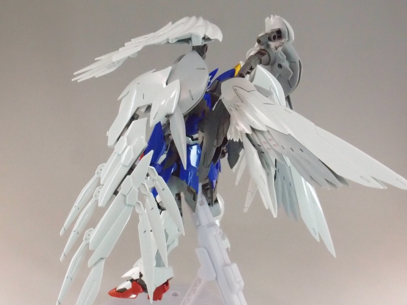 ハイレゾリューションモデル 1/100 XXXG-00W0 ウイングガンダム