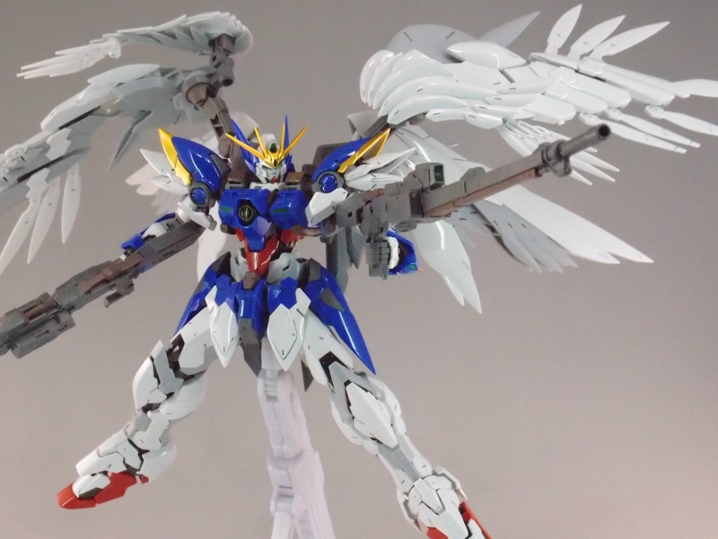 ハイレゾリューションモデル ?新機動戦記ガンダムW Endless Waltz ウイングガンダムゼロ EW 1/100スケール 色分け済みプラモデル［ガンプラ］ Amazon | ハイレゾリューションモデル 新機動戦記ガンダムW