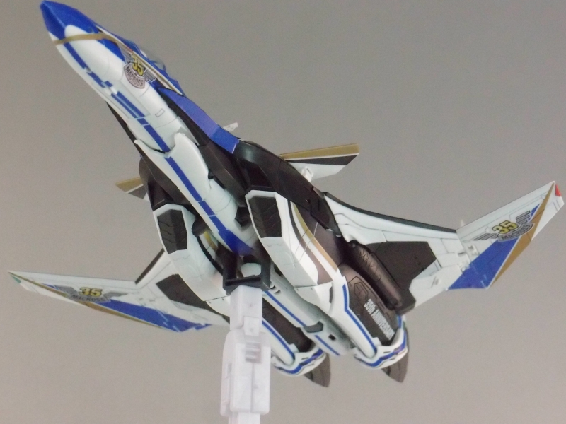 1／72 マクロスΔデルタ VF－31Jジークフリード マクロス35周年塗装機 71MMFf+PQjL._UF894,1000_QL80_.jpg