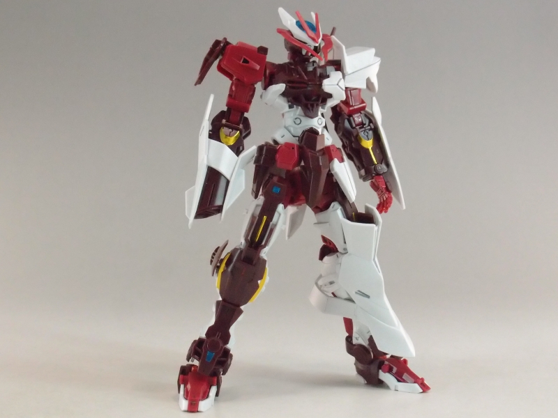 HGBD 1/144 ガンダムアストレイノーネイム (ガンダムビルドダイバーズ