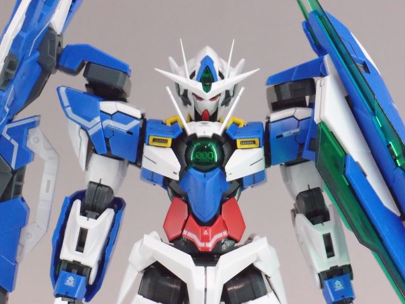 MG 1/00 GNT-0000/FS ダブルオークアンタ フルセイバー (機動