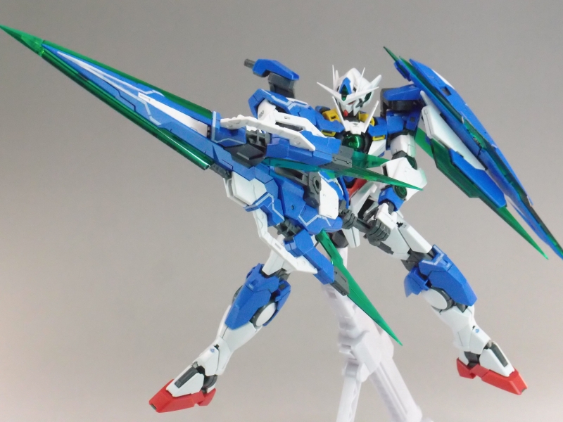 MG 1/00 GNT-0000/FS ダブルオークアンタ フルセイバー (機動