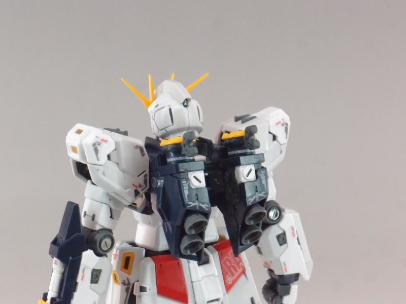 RG 1/144 RX-93 νガンダム (機動戦士ガンダム 逆襲のシャア