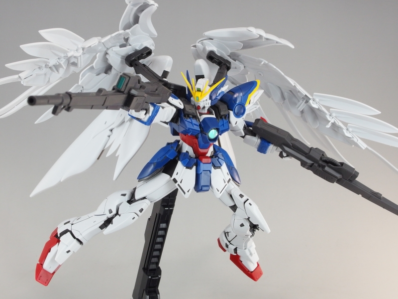 MG 1/100 XXXG-00W0 ウイングガンダムゼロ EW Ver.Ka (新機動