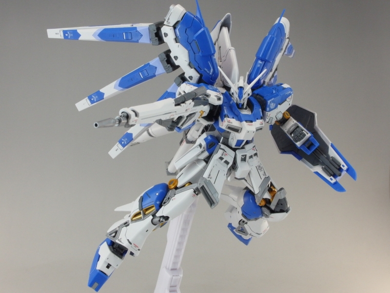 RG 1/144 RX-93-v2 Hi-νガンダム (機動戦士ガンダム 逆襲の