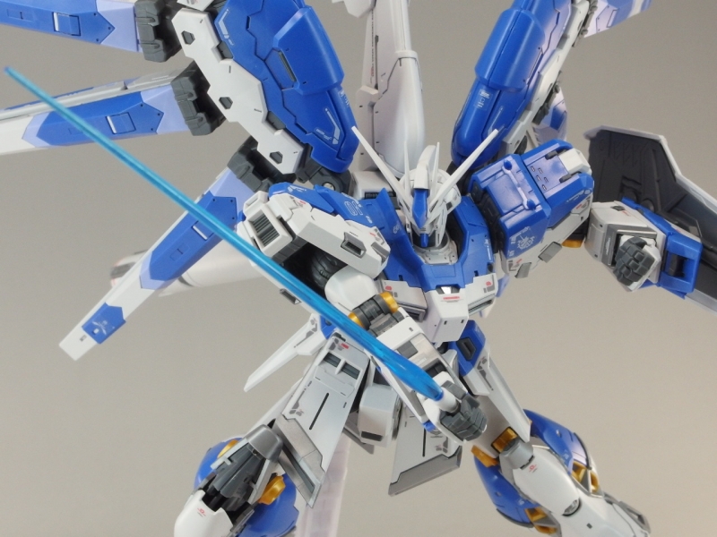 RG 1/144 RX-93-v2 Hi-νガンダム (機動戦士ガンダム 逆襲の