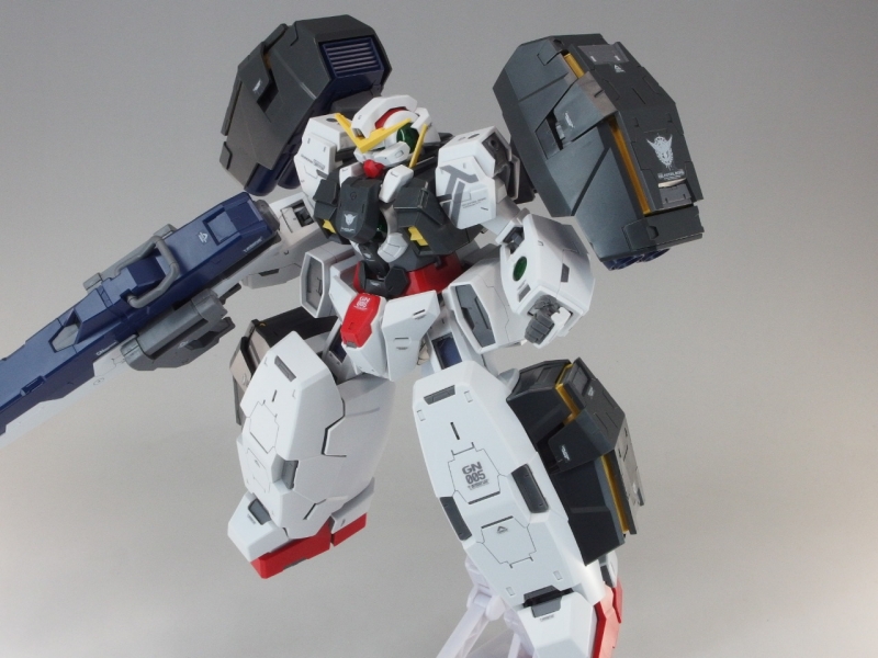 バンダイ 1/100 MG 機動戦士ガンダム ダブルオー GN-005