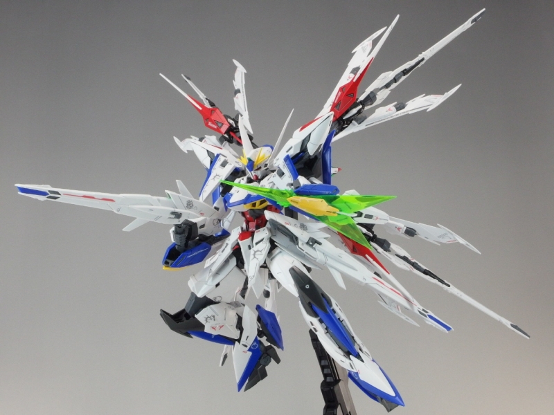 MG 1/100 エクリプスガンダム用 マニューバストライカーパック (機動