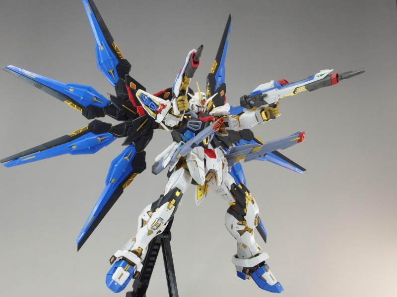 完全改修★ MG1/100 ZGMF-X20Aストライクフリーダム完成品 Amazon | MGEX MG ヘッド ストライクフリーダムガンダム 改造