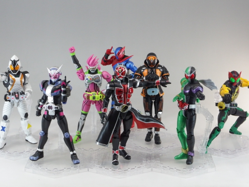 フィギュアライズスタンダード　仮面ライダー Amazon.co.jp: BANDAI SPIRITS(バンダイ スピリッツ) フィギュア
