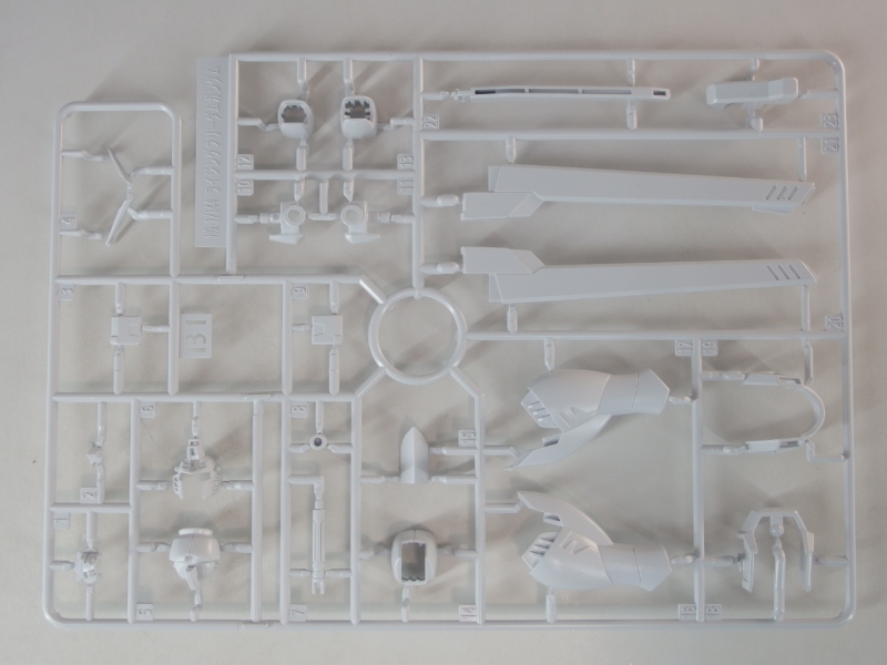 HGCE 1/144 ライジングフリーダムガンダム (機動戦士ガンダム