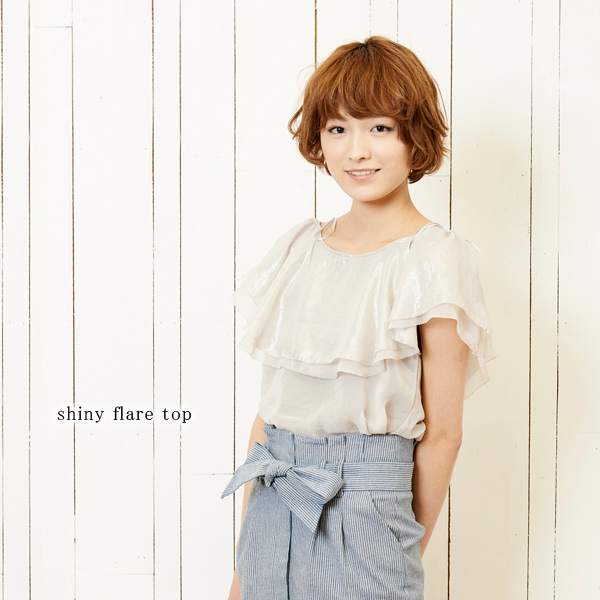 shiny flare top ¥·¥ã¥¤¥Ë¡¼¤Ê¥Õ¥ì¥¢¥¹¥ê¡¼¥Ö¤¬¥Ò¥é¥Ò¥é¤È¤Ê¤Ó¤¯¥·¥Õ¥©¥ó¥È¥Ã¥×¥¹