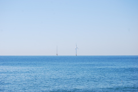 洋上風力発電施設